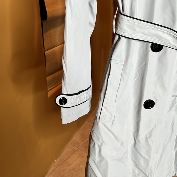 Vertigo Paris Dove Gray Double Breasted Lined Trench Coat Size Large - Picture 4 of 9